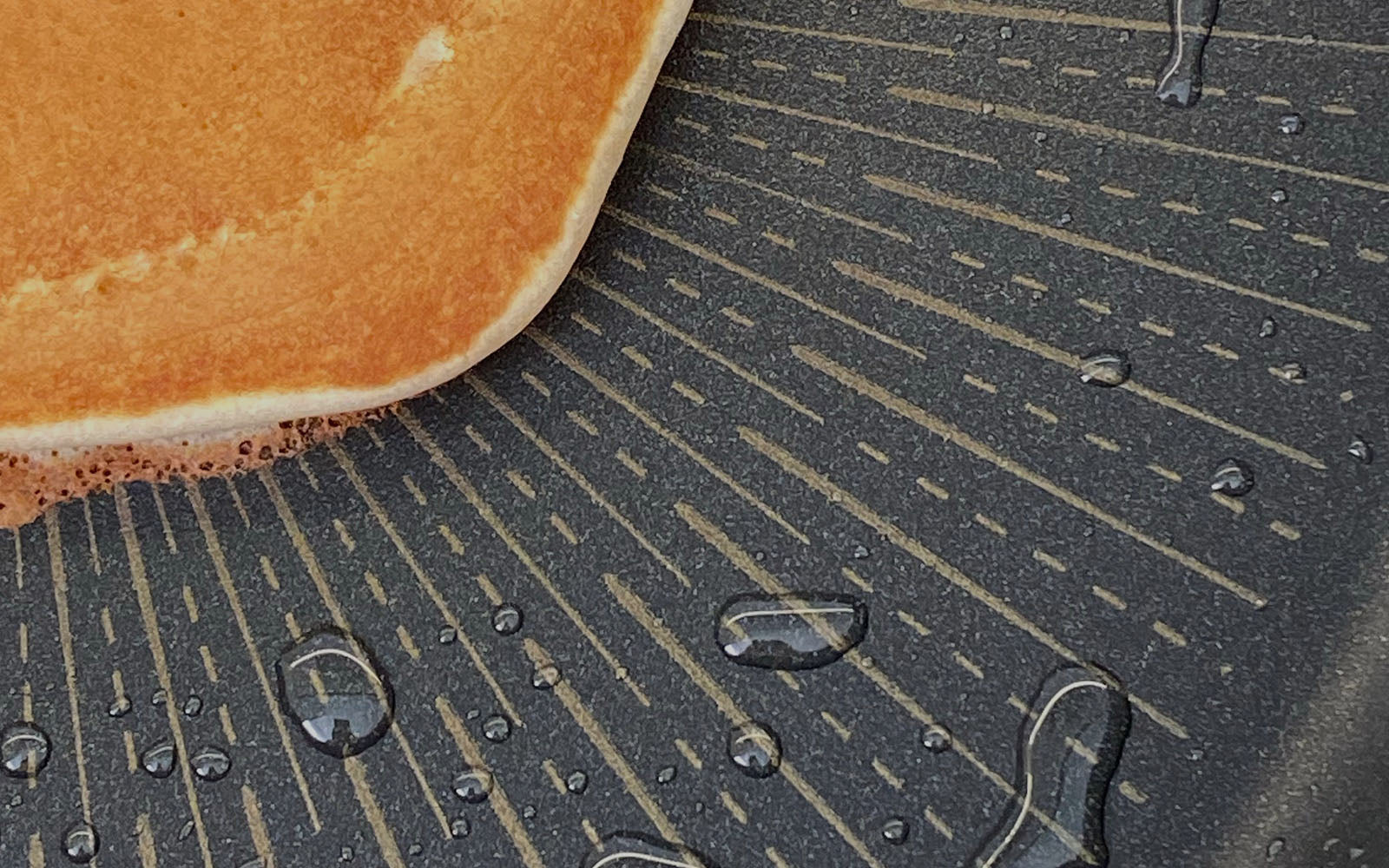 PFAS-free silicone nonstick coating on cookware